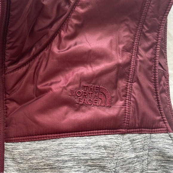 The North Face Down Vest Women’s Size Medium - Picture 2 of 7